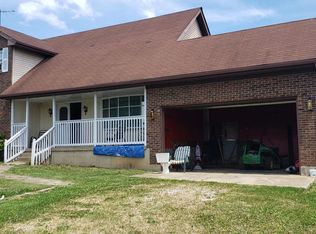 750 Rogers Lake Rd, Vine Grove, KY 40175