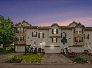 137 Mountain Dr, Carnegie, PA 15106