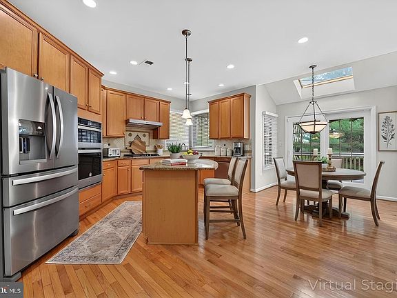 4th image of 43355 La Belle Pl
