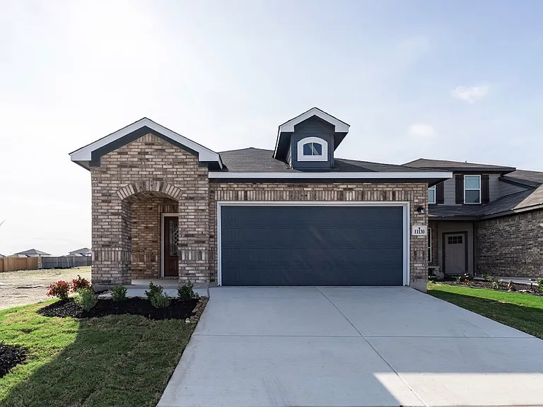 11130 Hollinger Cir — Photo 1