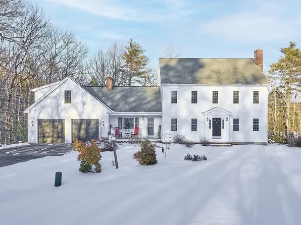 6 Blueberry Hl, Pepperell, MA 01463