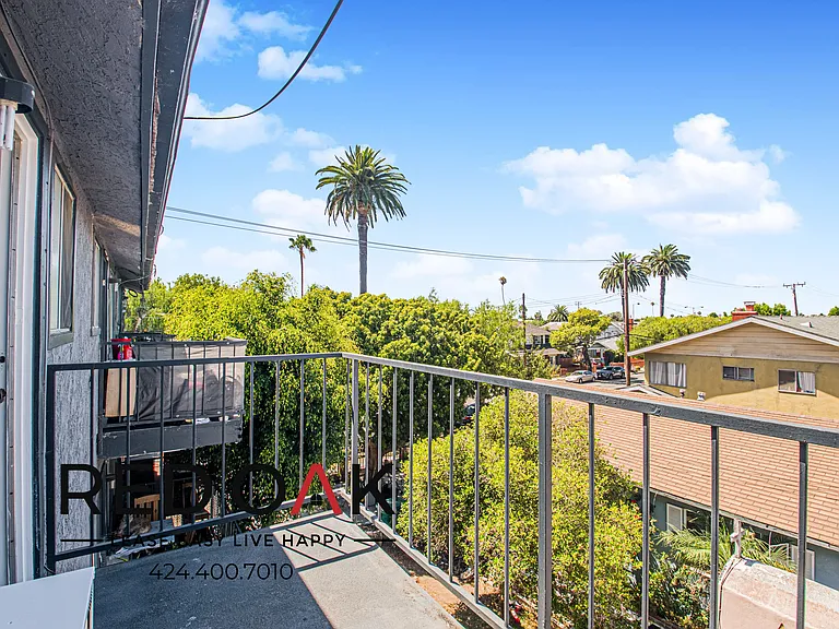 532 Nebraska Ave #303 — Photo 3