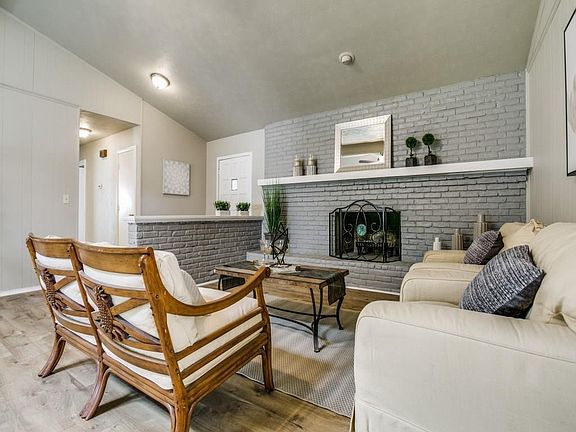 5th image of 806 Walden Ct