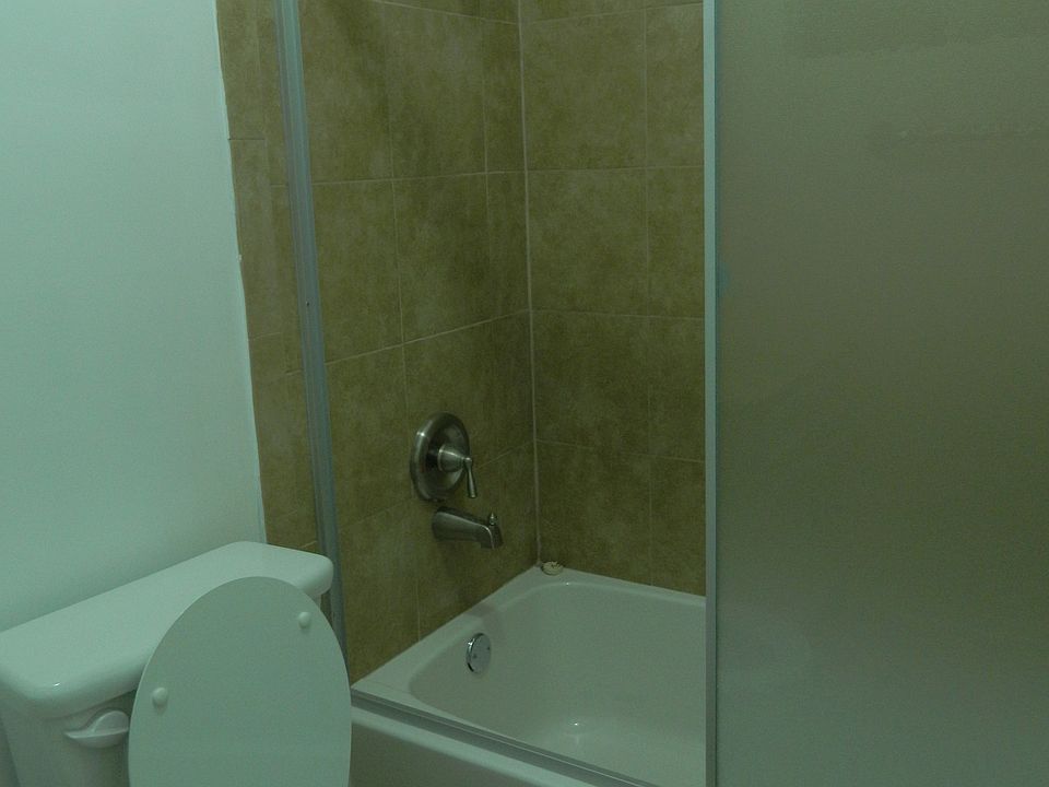 1st image of 541 W Avenue 28