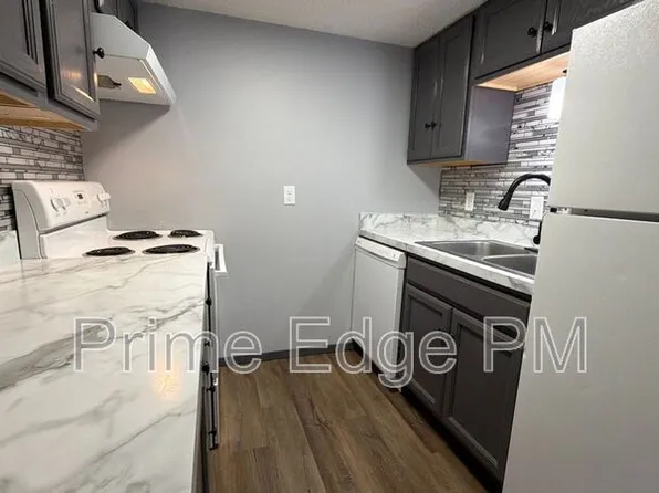 2343 B St APT 1, Lincoln, NE 68502
