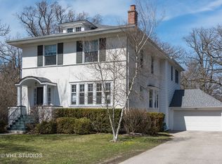 627 Abbotsford Rd, Kenilworth, IL 60043