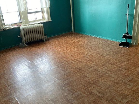 5th image of 1020 President St #2EE