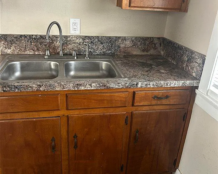 1004 W Wenonah Blvd — Photo 10