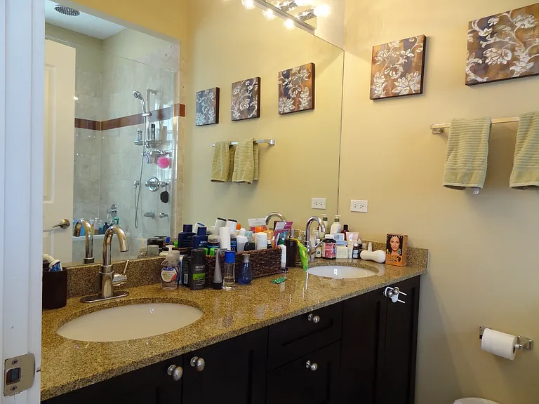 2151 W Evergreen Ave #302 — Photo 9