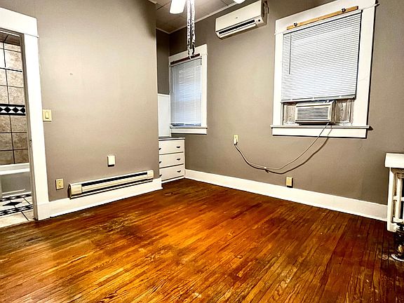 4th image of 1414 C St #3
