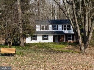 8 Bridle Brook Ln, Newark, DE 19711