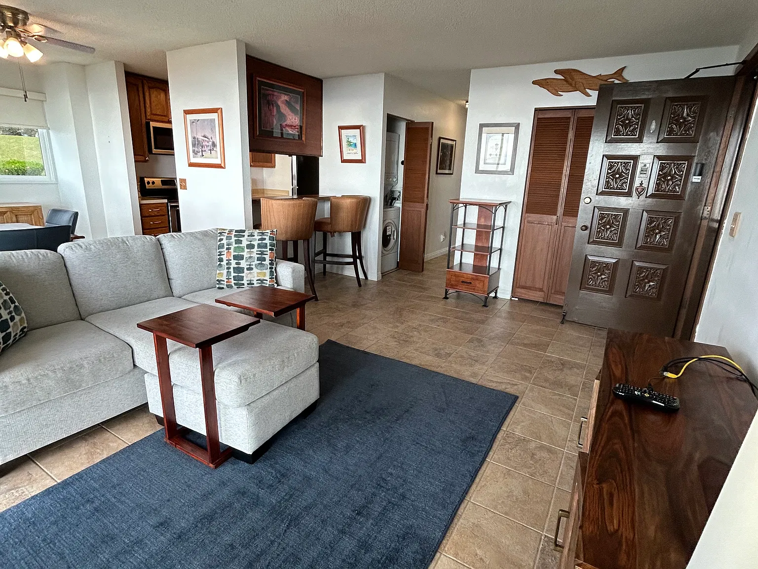 2 bed, 888 sqft, $2,700 — Photo 2