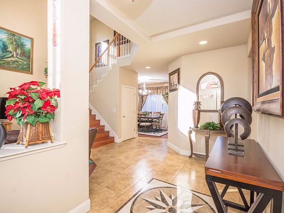3rd image of 1489 Arrow Wood Ln