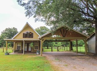 125 S Country Place Ln, Shepherd, TX 77371
