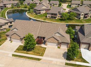 16561 Valleyview Ln, Clive, IA 50325