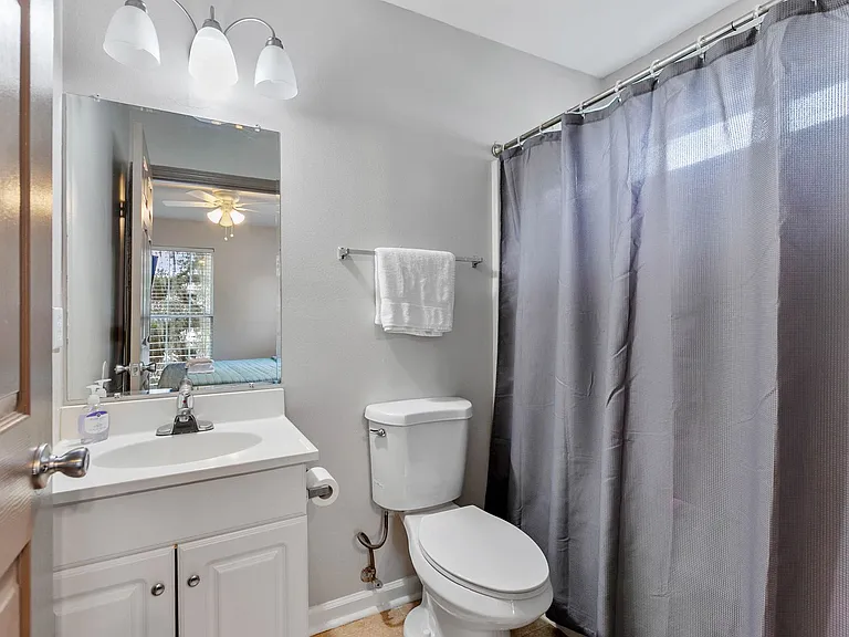 1235 N. Bronough Street — Photo 38