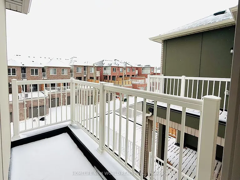925 Crowsnest Holw — Photo 24
