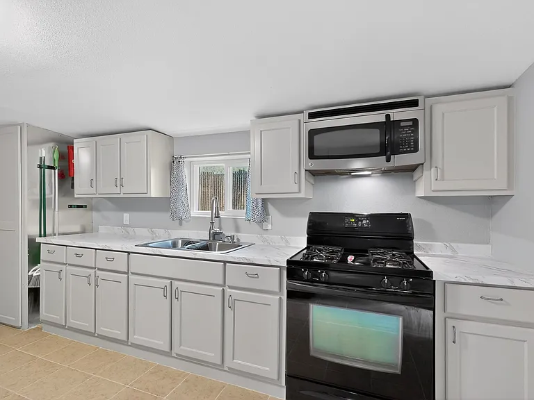 224 Hendrix Rd NW — Photo 13