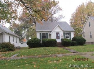 1410 13th St, Highland, IL