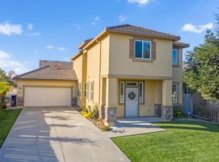 7668 Manorcrest Way, Sacramento, CA 95832