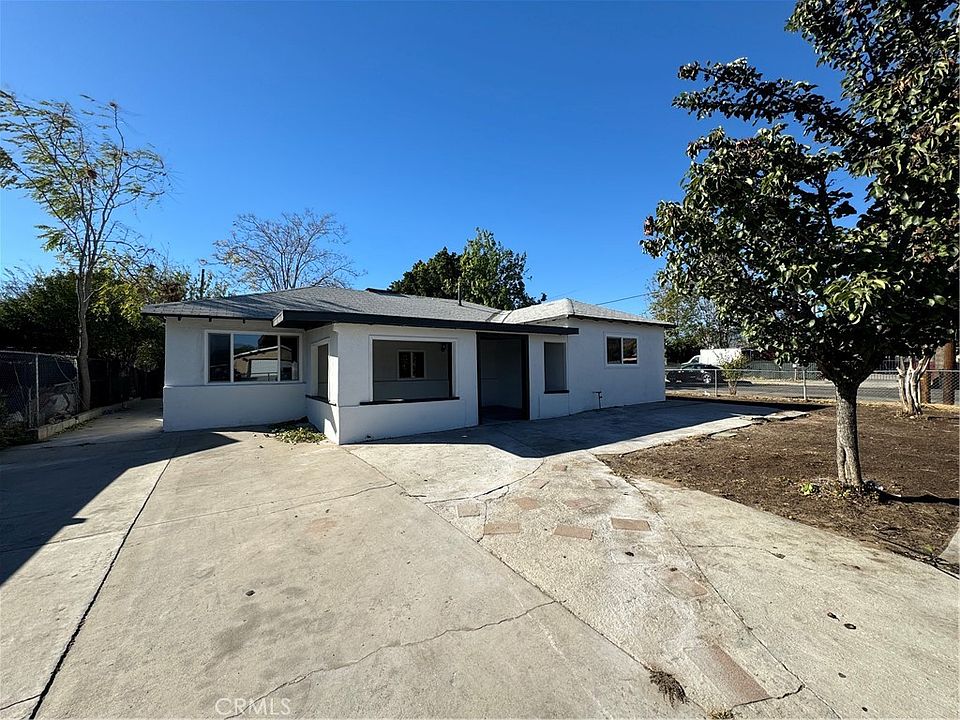1st image of 2690 Flores St
