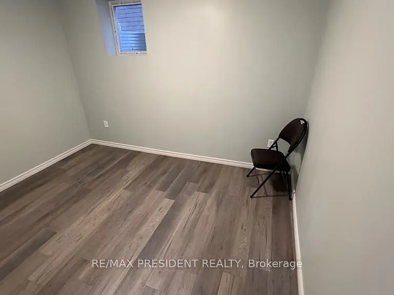 592 Florencedale Cres #BASEMENT — Photo 11