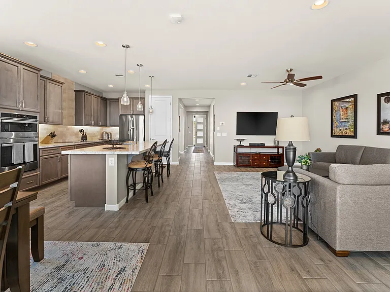 4002 Desert Moon Dr — Photo 5
