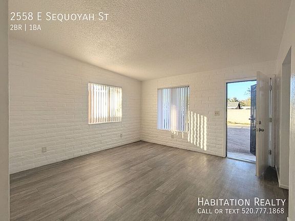 3rd image of 2558 E Sequoyah St