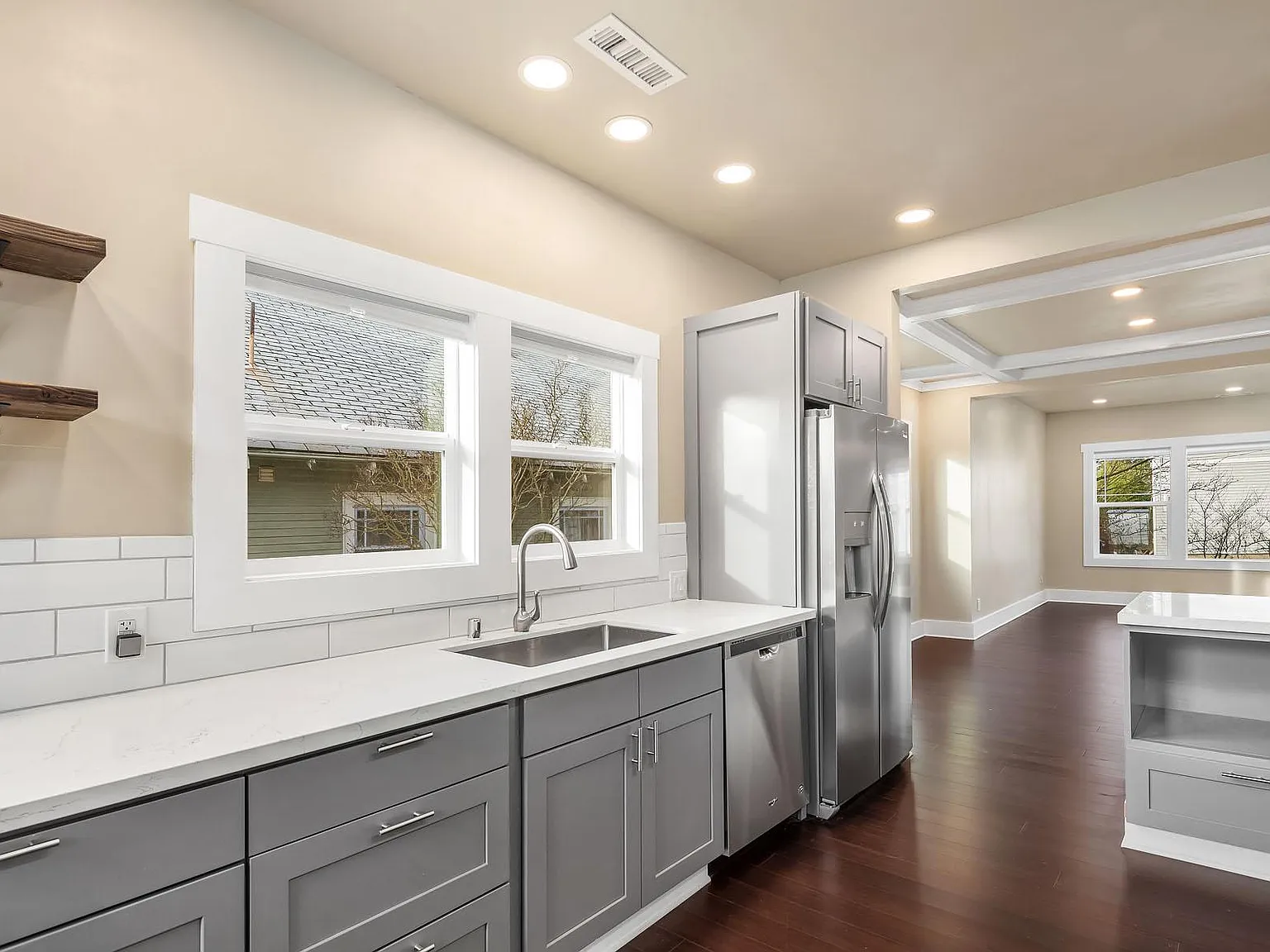 2 bed, 1000 sqft, $2,950 — Photo 4