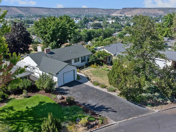 598 NE Ochoco Ave, Prineville, OR 97754