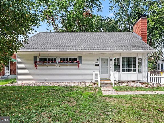 3rd image of 1908 Letchworth Dr