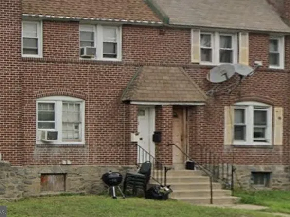 319 E Essex Ave, Lansdowne, PA 19050