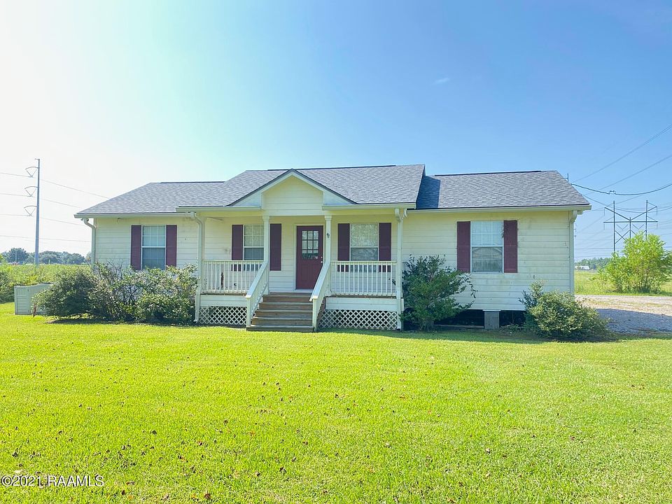1st image of 426 Hebert Rd