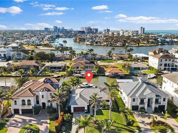 266 Egret AVE, NAPLES, FL 34108