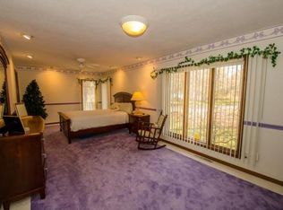 10350 Royal Oak Ct, Osceola, IN 46561