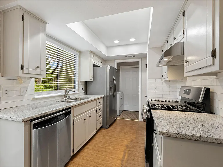 3222 Tamarron Blvd #B — Photo 9