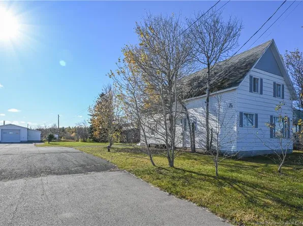 335 Acadie St, Grande Anse, NB E8N 1C6