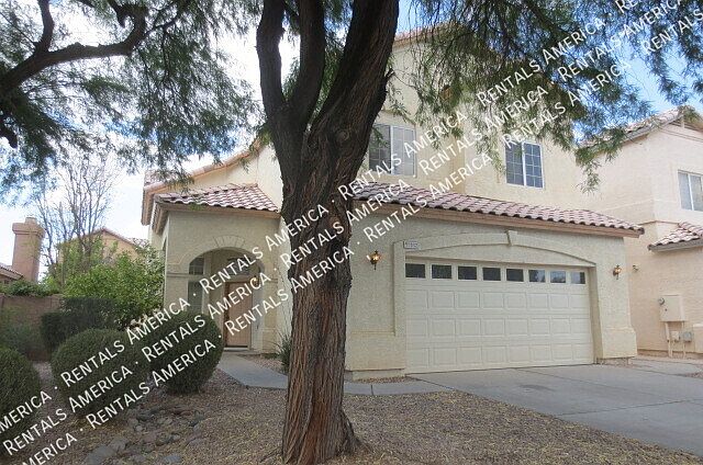 1st image of 1032 E Brentrup Dr