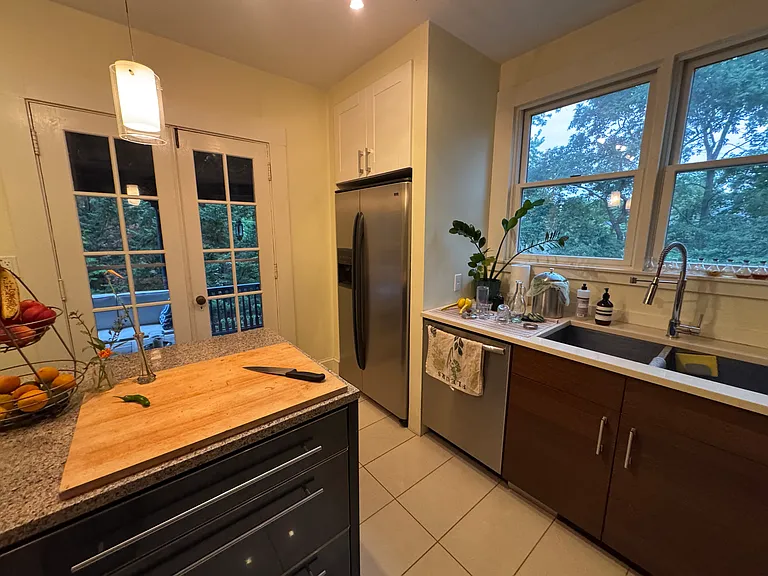 38 Melville Ave #2 — Photo 5