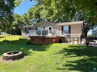 25 Pommier Ln, Garvin, MN 56132