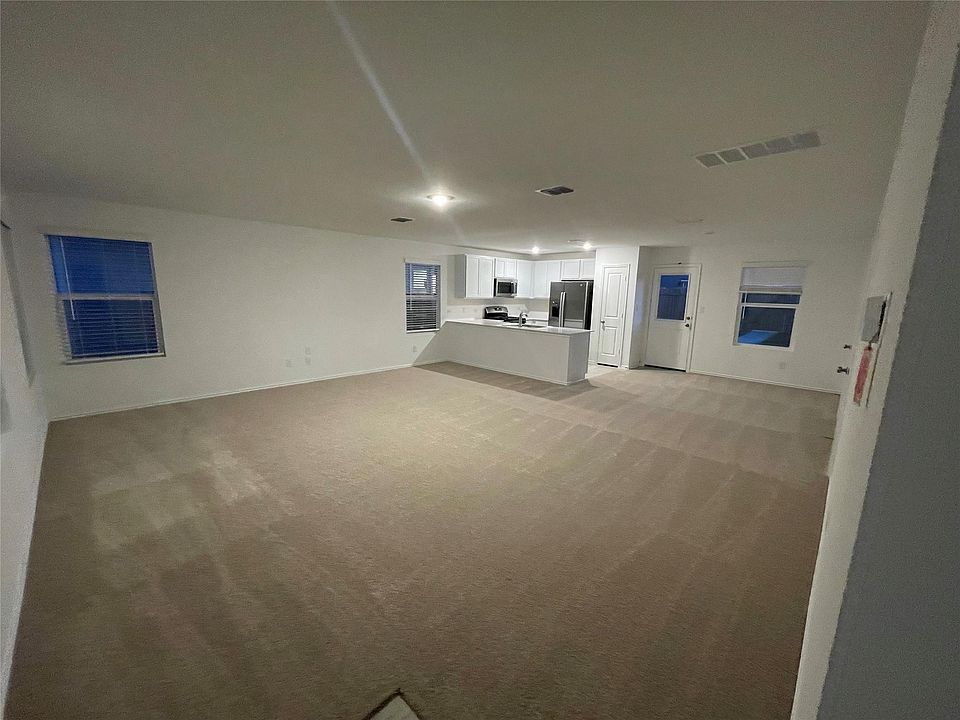 2nd image of 164 Sormonne Loop