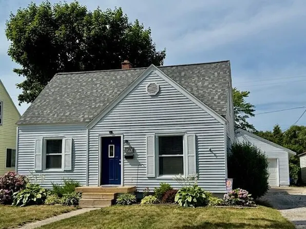 1280 Cornell Rd, Muskegon, MI 49441