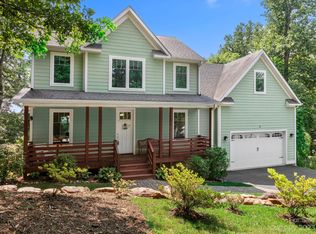 3 Lily Hill Rd, Swannanoa, NC 28778