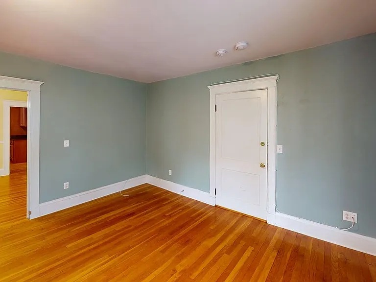 189 Wordsworth St #1 — Photo 6