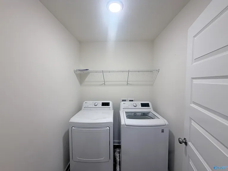 4200 Textile Ln SW — Photo 12