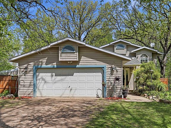 2nd image of 1926 Shady Acres Ln