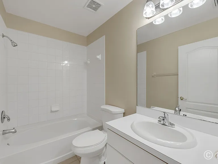 6737 Lake Rochester Ln — Photo 20