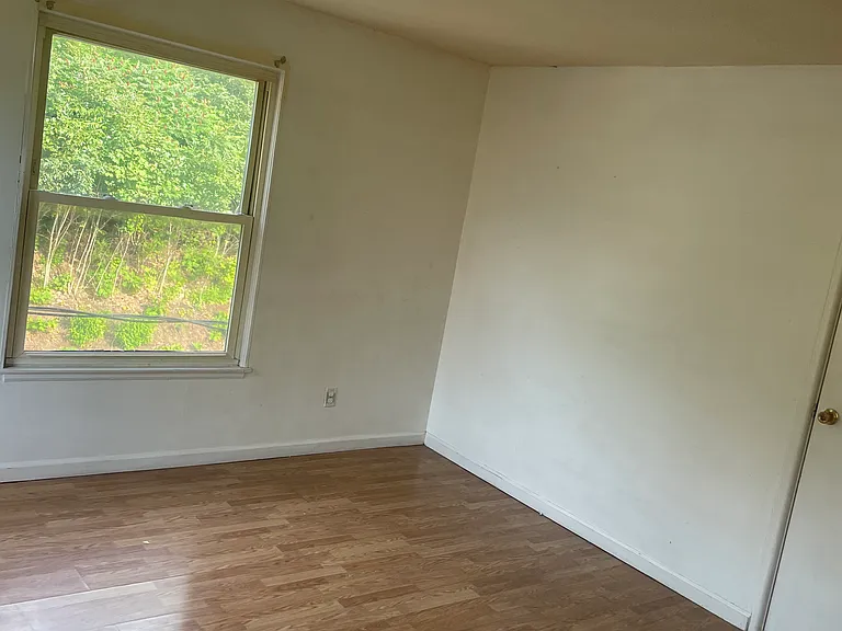 182 N Main St #3N — Photo 4