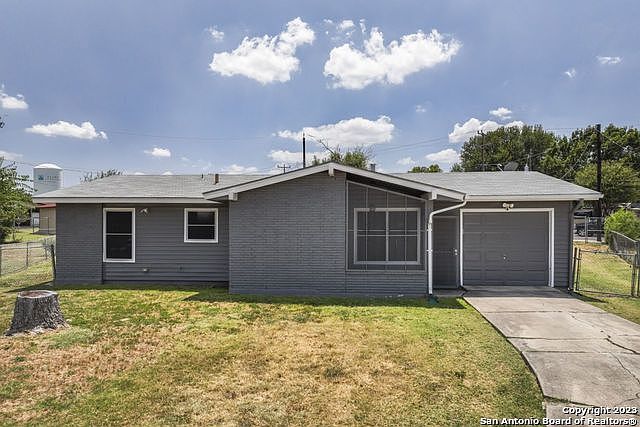 1st image of 1810 Hunter Blvd