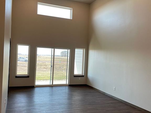 2nd image of 2307 E Copalis Pl